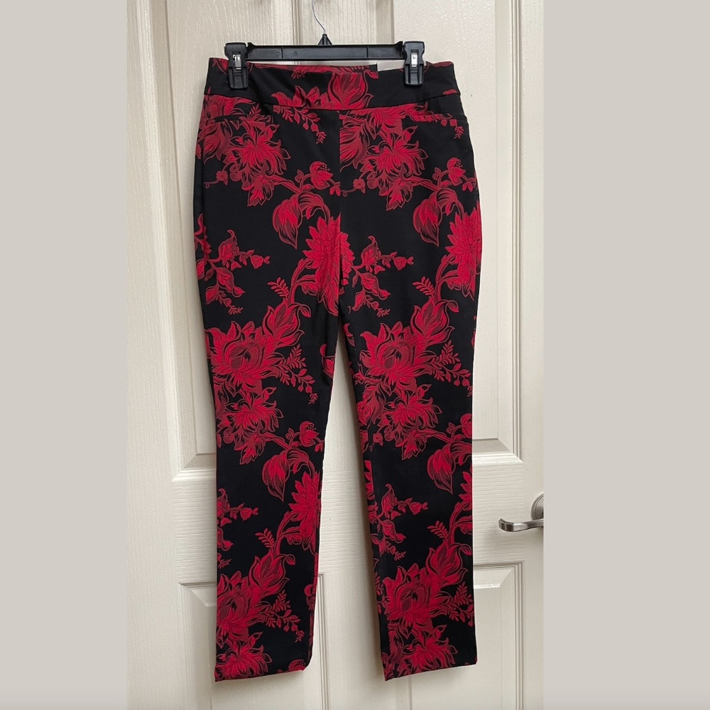 Chico's Black and Red Brigitte Floral Slim Ankle Pant NWT